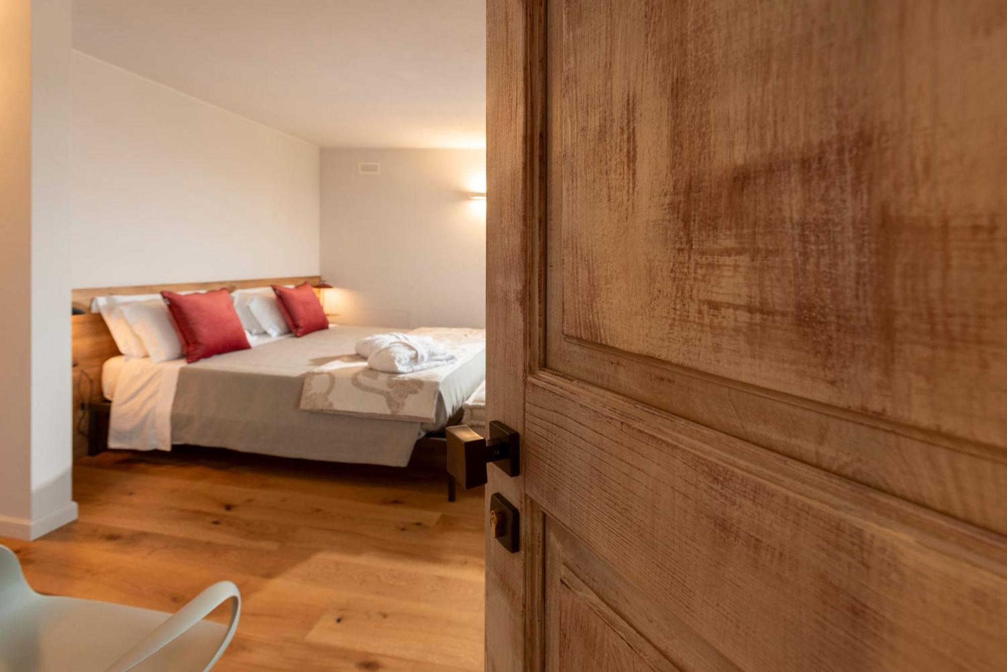 Antica Dimora Dosio Bed & Breakfast La Morra Eksteriør bilde